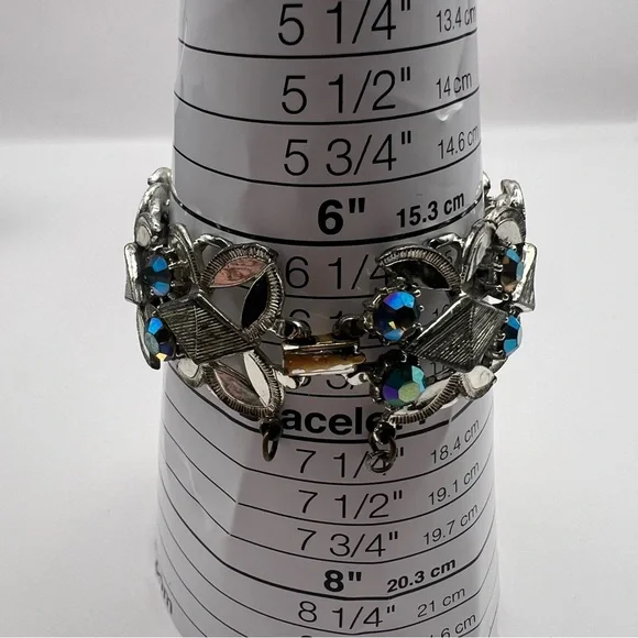 Elegant Silver Tone & Purple AB Vintage Panel Bracelet Size 6.5 - Picture 8 of 11